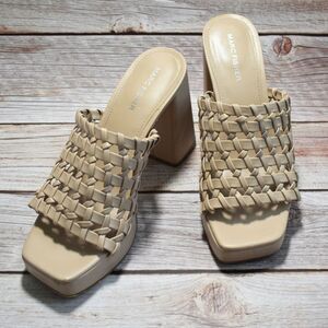 MARC FISCHER Women' s Gervasi Faux Leather Square Toe Platform Sandals Size 10M